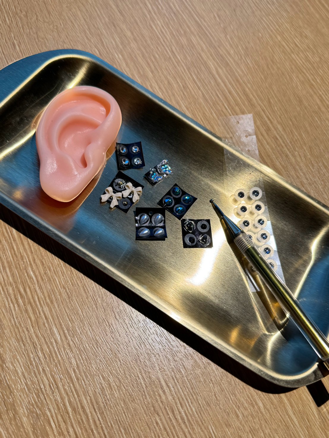 耳つぼジュエリー施術例7